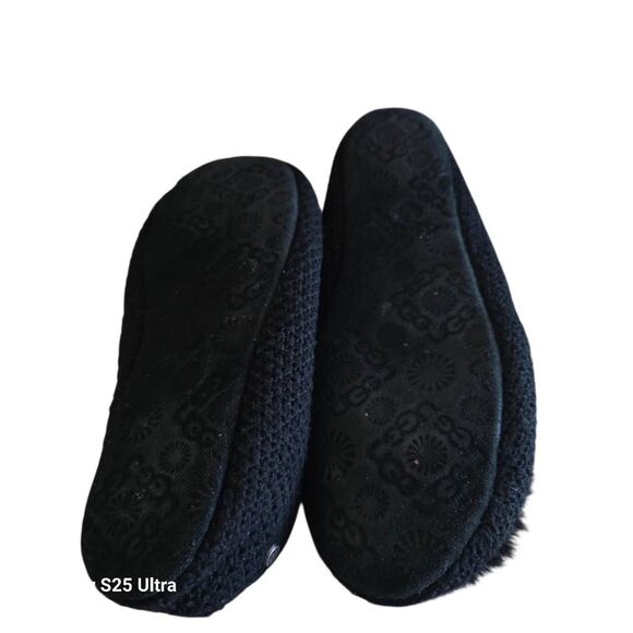UGG womens Sz 8 black Andi sheepskin slippers shoes flat fur pom pom - Picture 5 of 7